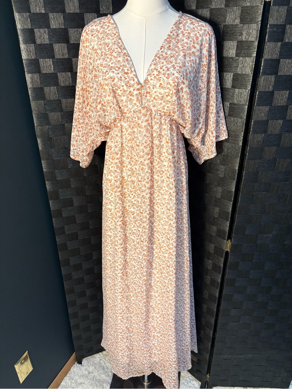 ENTRO Boho Ditsy Floral V-Neck Dolman Sleeve Empire Waist Maxi Dress